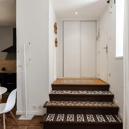 Chez Carca, Pied De Cite *